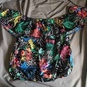Off shoulder print top